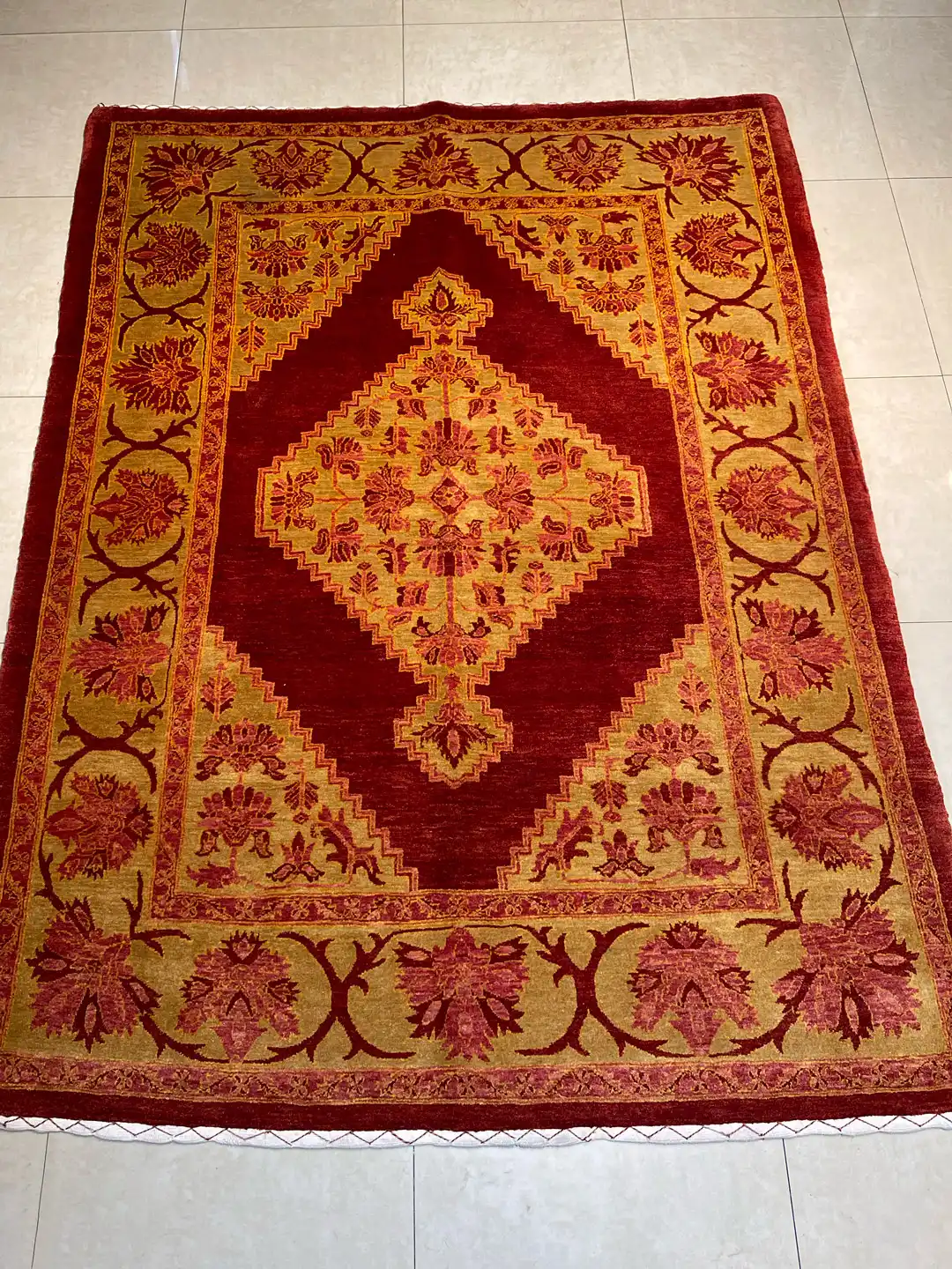 قالیچه نقشه لچک ترنج رنگ زرشکی 150×200 فرش رحیمی کارپت