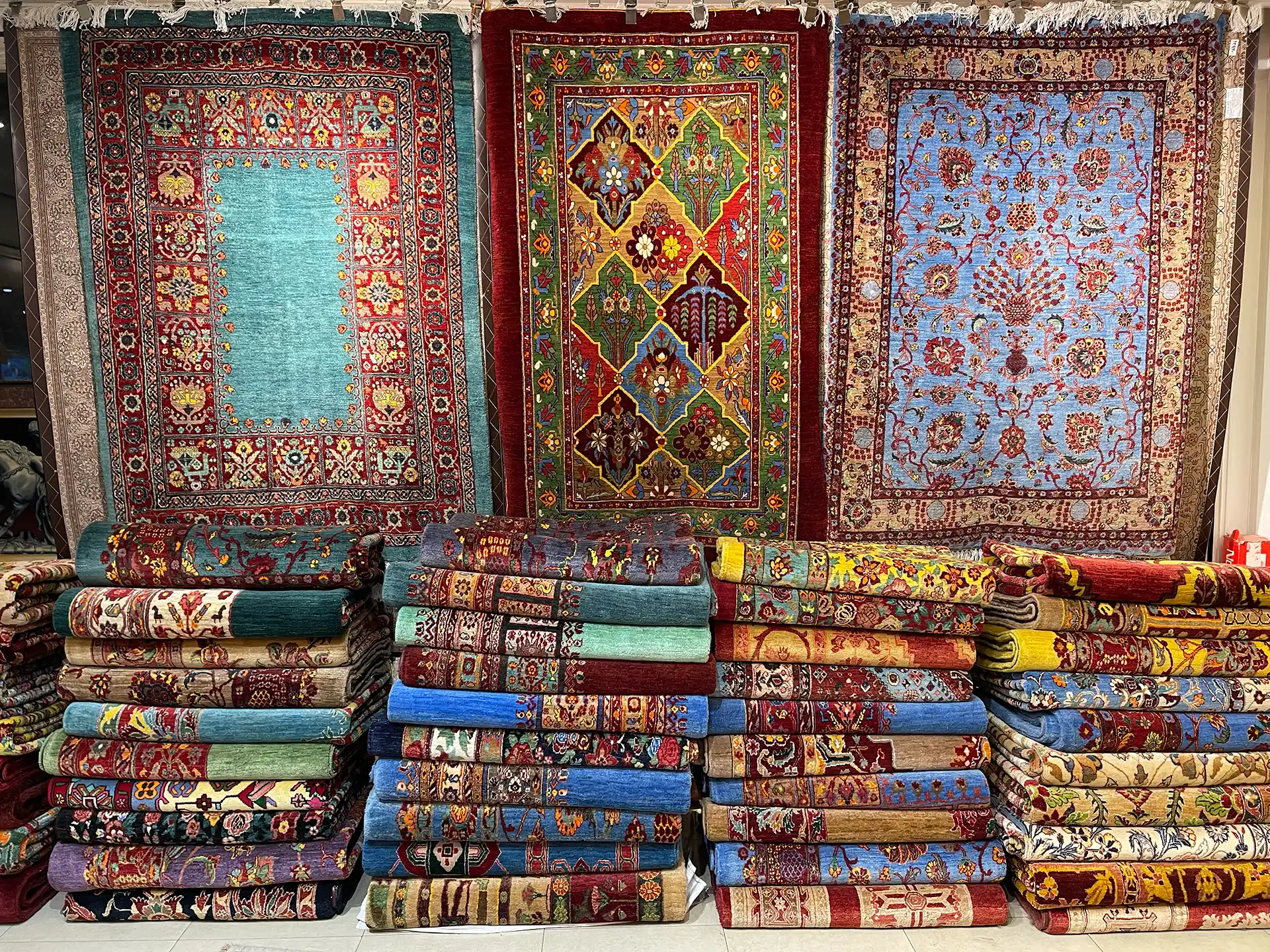 فرش های دستباف تماما گیاهی فرش رحیمی کارپت