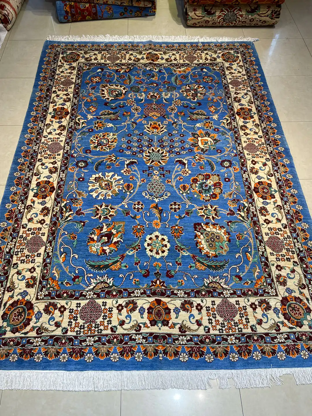 پرده ای نقشه زندگی رنگ آبی 180×250 فرش رحیمی کارپت